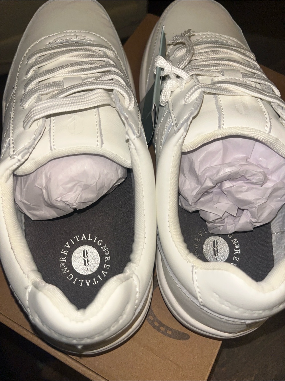 REVITALIGN White Men's Lace-Up Casual Sneakers - Picture 6 of 7